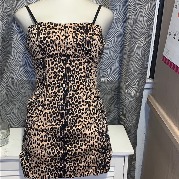 Forever 21 Dresses & Skirts - Forever 21 animal print dress small